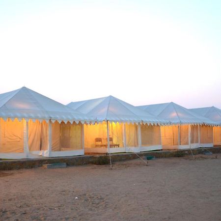 Kai Kabila Desert Camp Sām Exterior foto